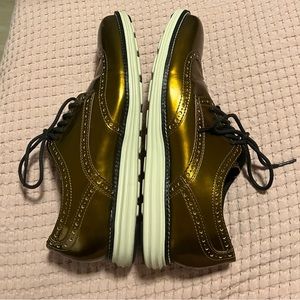 Cole Haan Grand O's Wingtip Oxfords Bronze size Men's 8.5 / Women's10.5